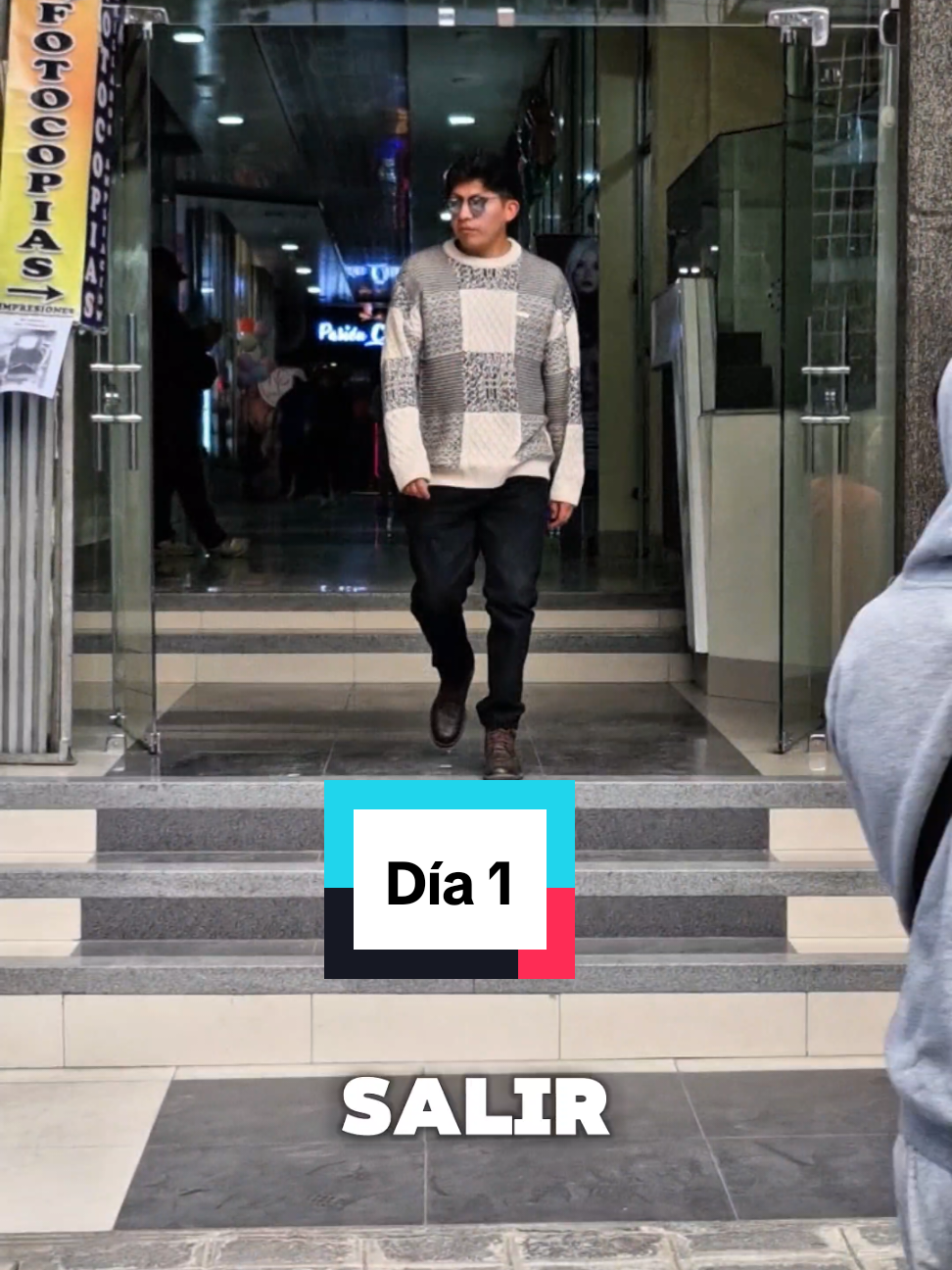 @Jhovo