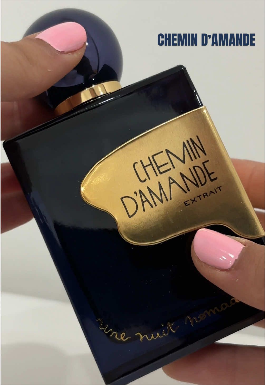 @Katia Romo | Perfumes