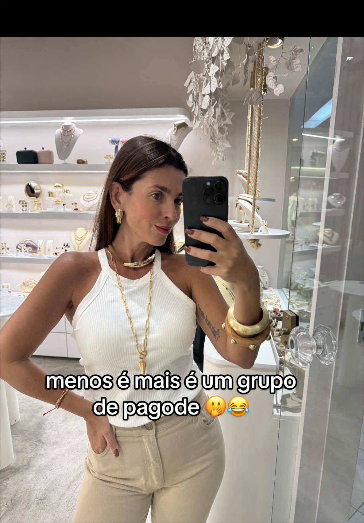 @Naty Bernardes