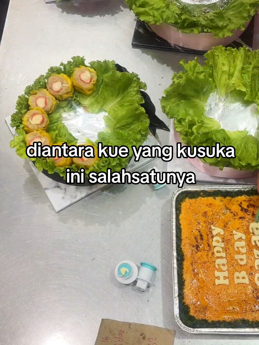 @Mbak Mel si Owner Dimsum