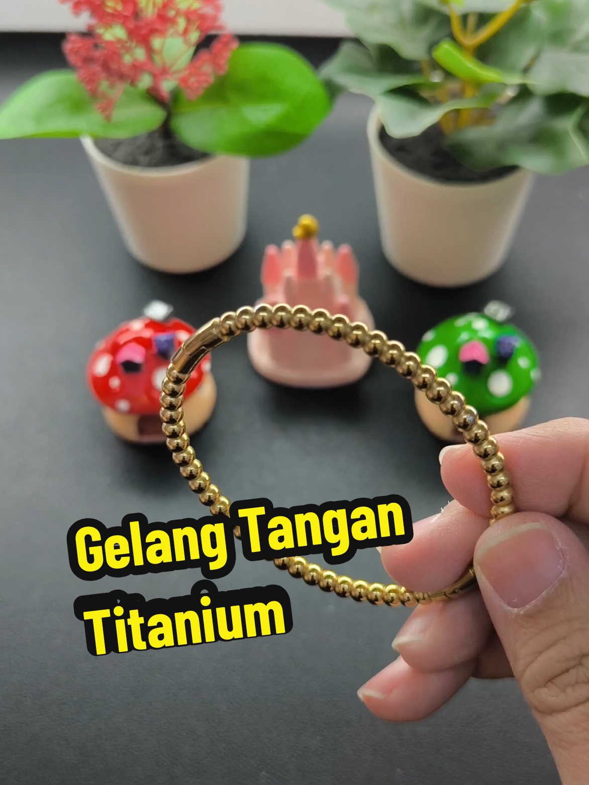 @FashionForUshop