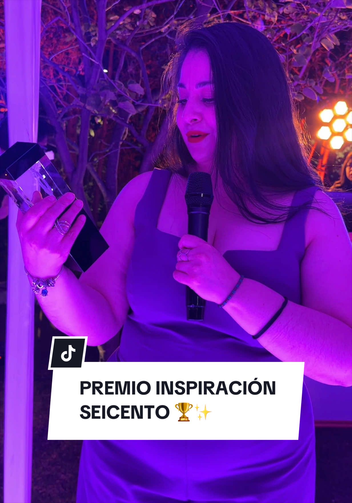 @Escuela de Maquillaje