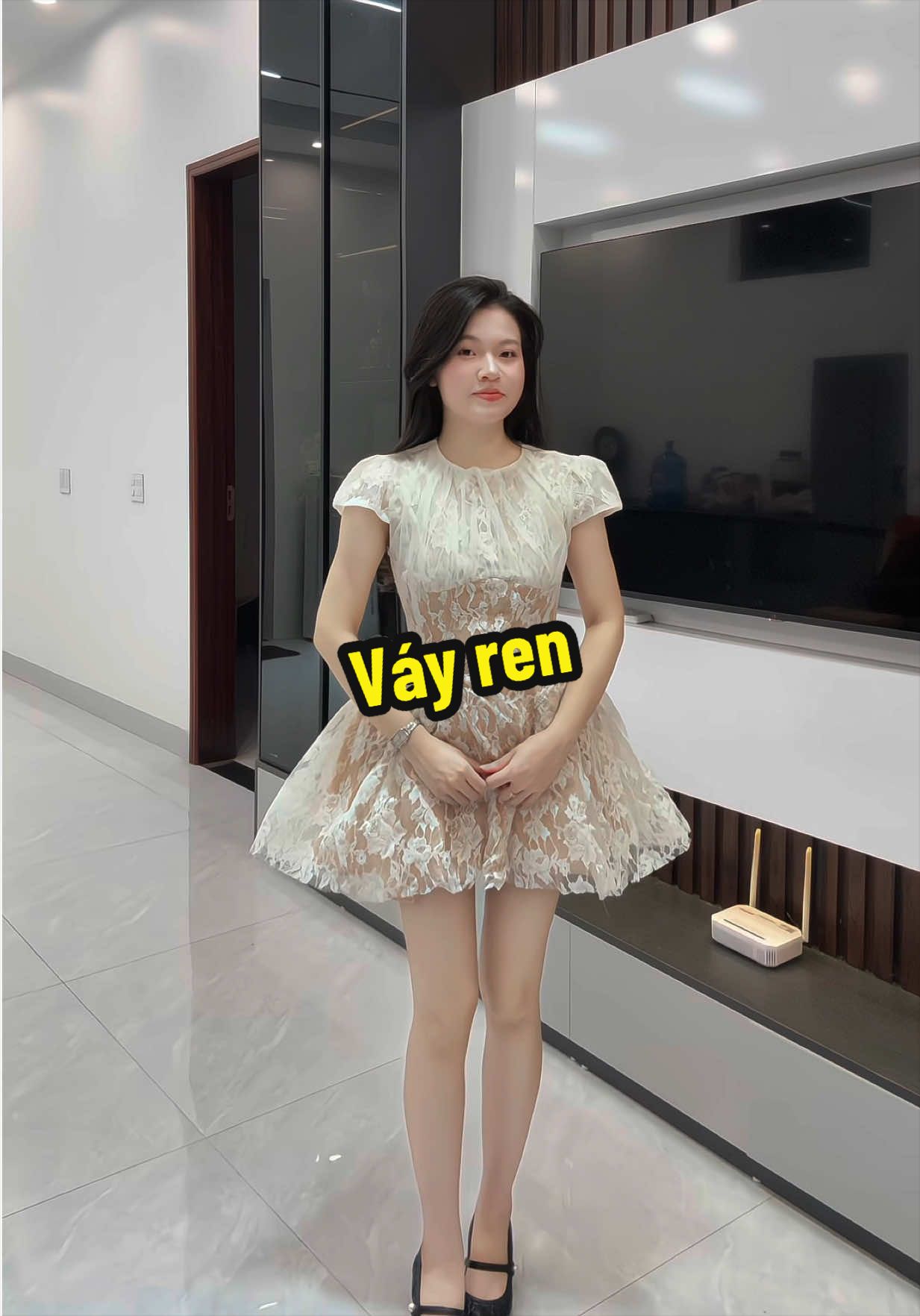 @Hằng t&uacute;n 👻