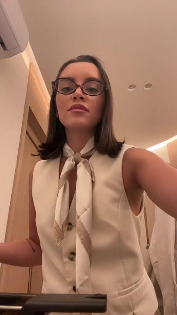 @Dra Julia Vasconcellos