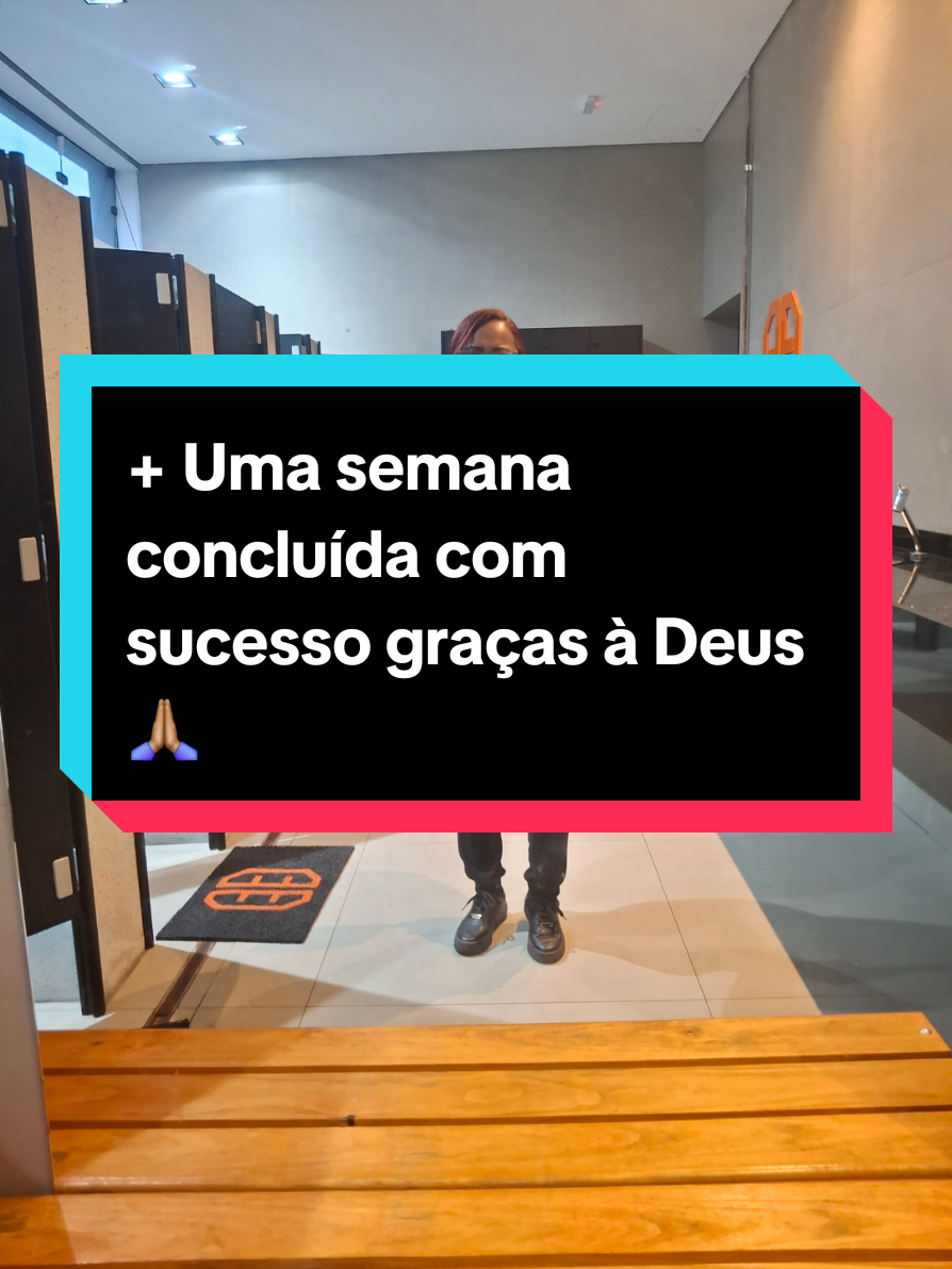 @Alesandra Gallão💘🐼💘
