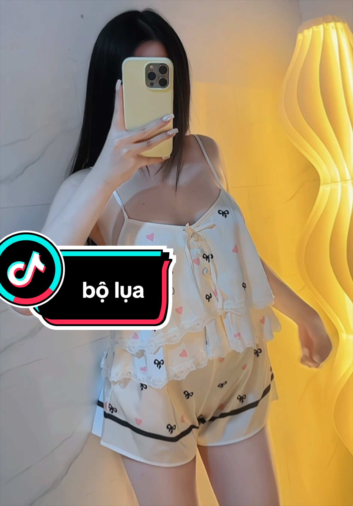 @ʜɪᴇ̂̀ɴ ʜɪ́ ᴿᵉᵛⁱᵉʷ🎀