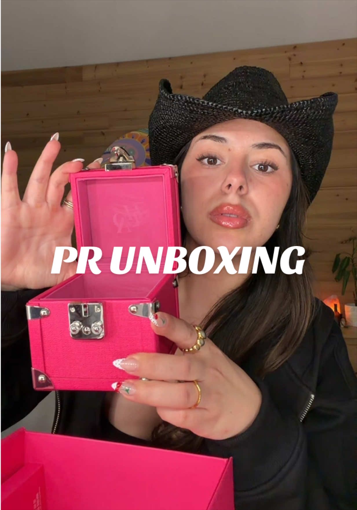 @Sarah Farrugia