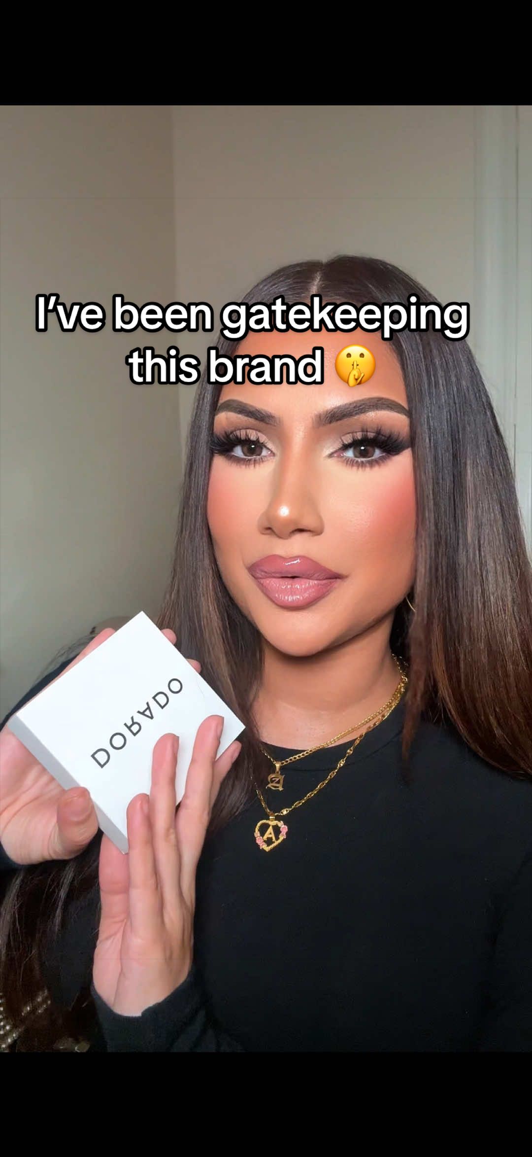 @Makeupbyalinna