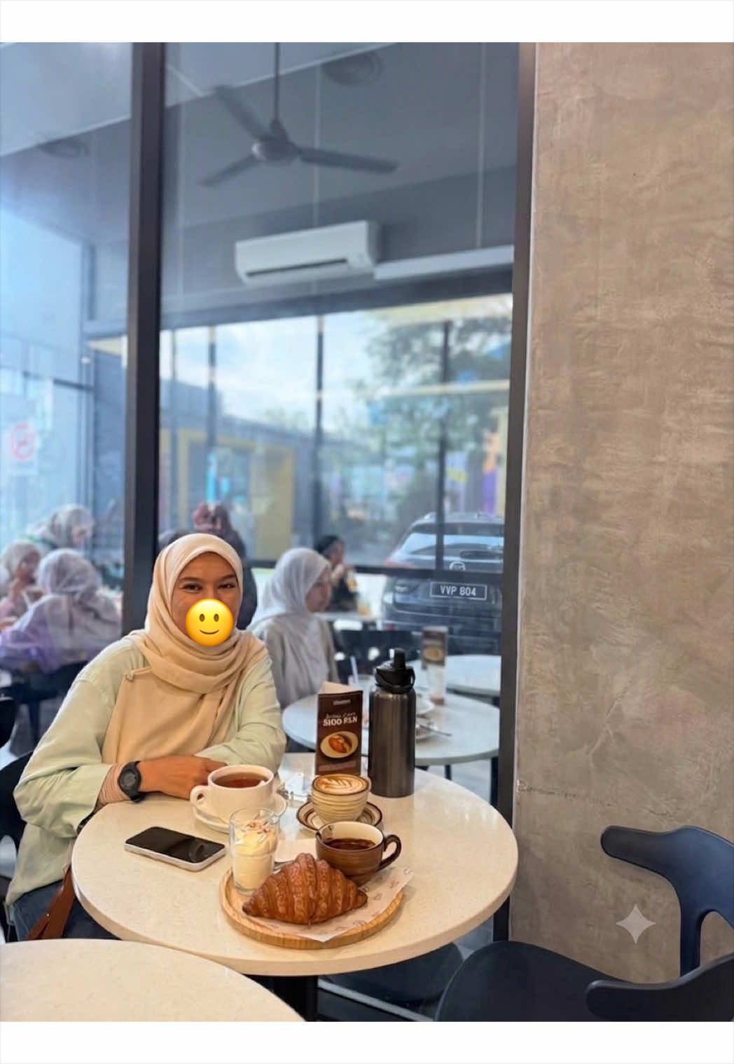 @Ainnn