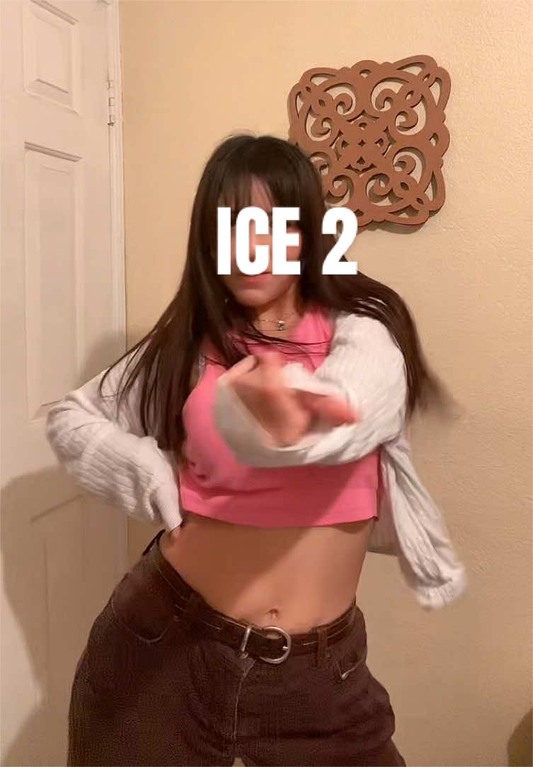 @elliesannd