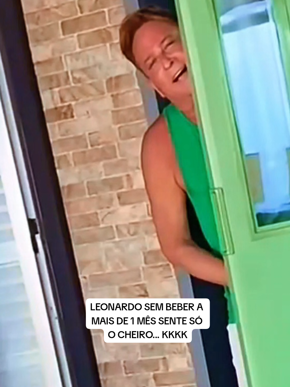 @Suav&revela