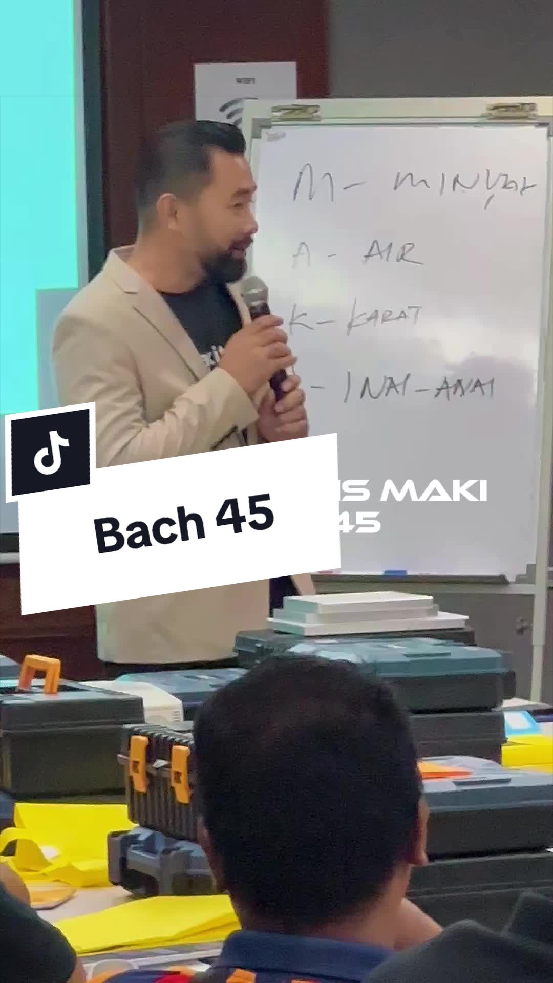 @BOSS AG