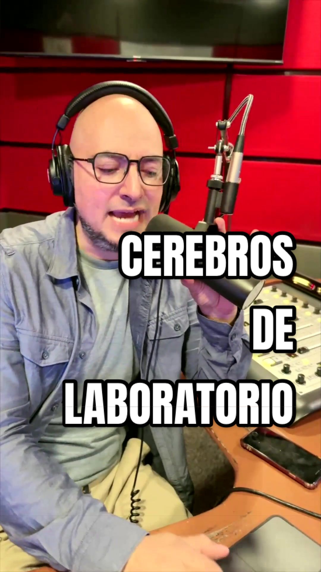 @Locutor Balam And&oacute;n