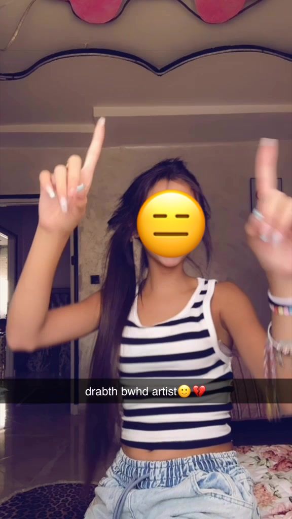 @𝓒𝓱𝓪𝓱𝓲𝓷𝓮𝔃.19👠👛