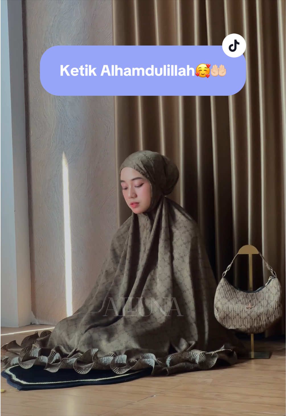@Alluna