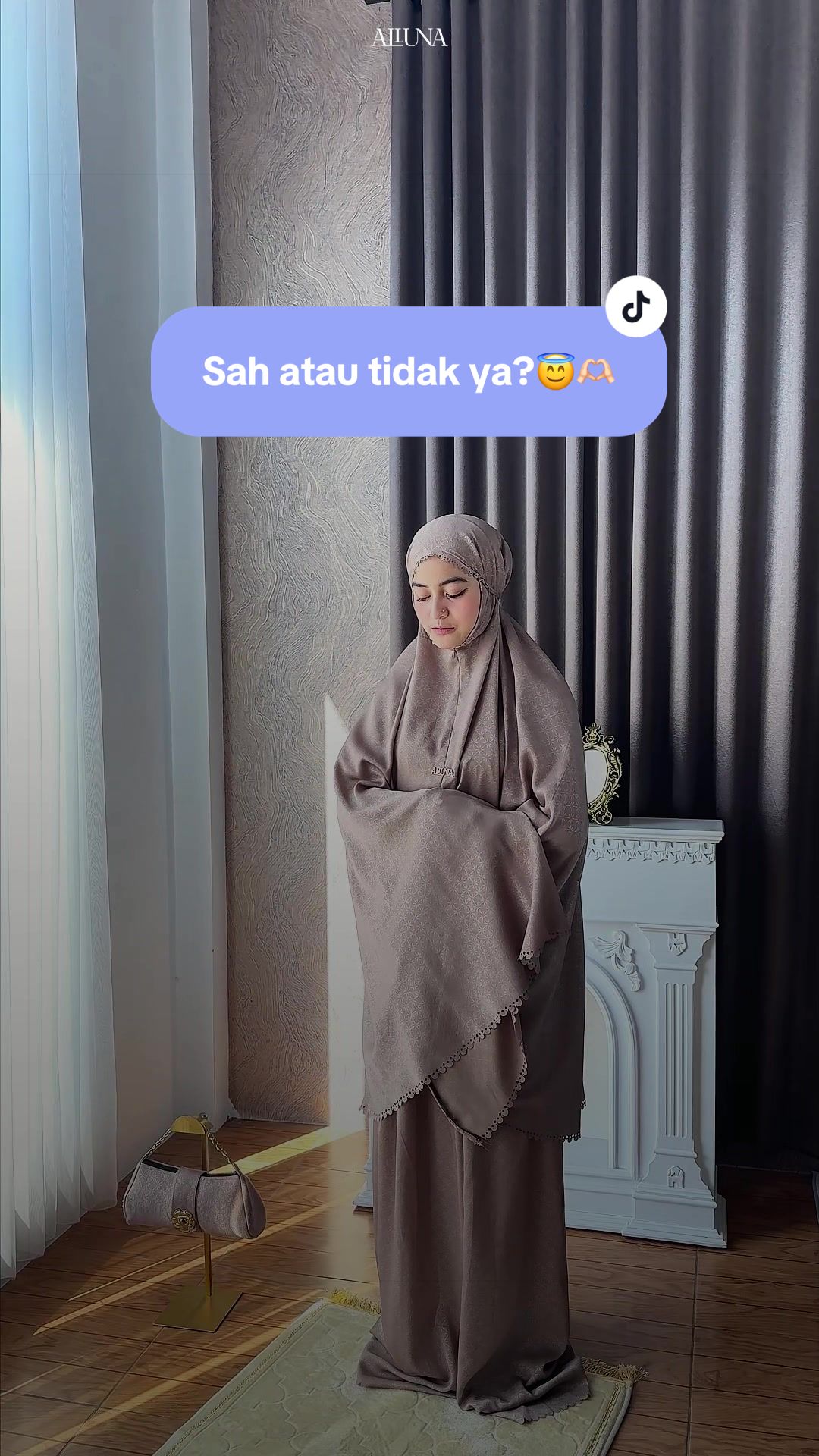 @Alluna