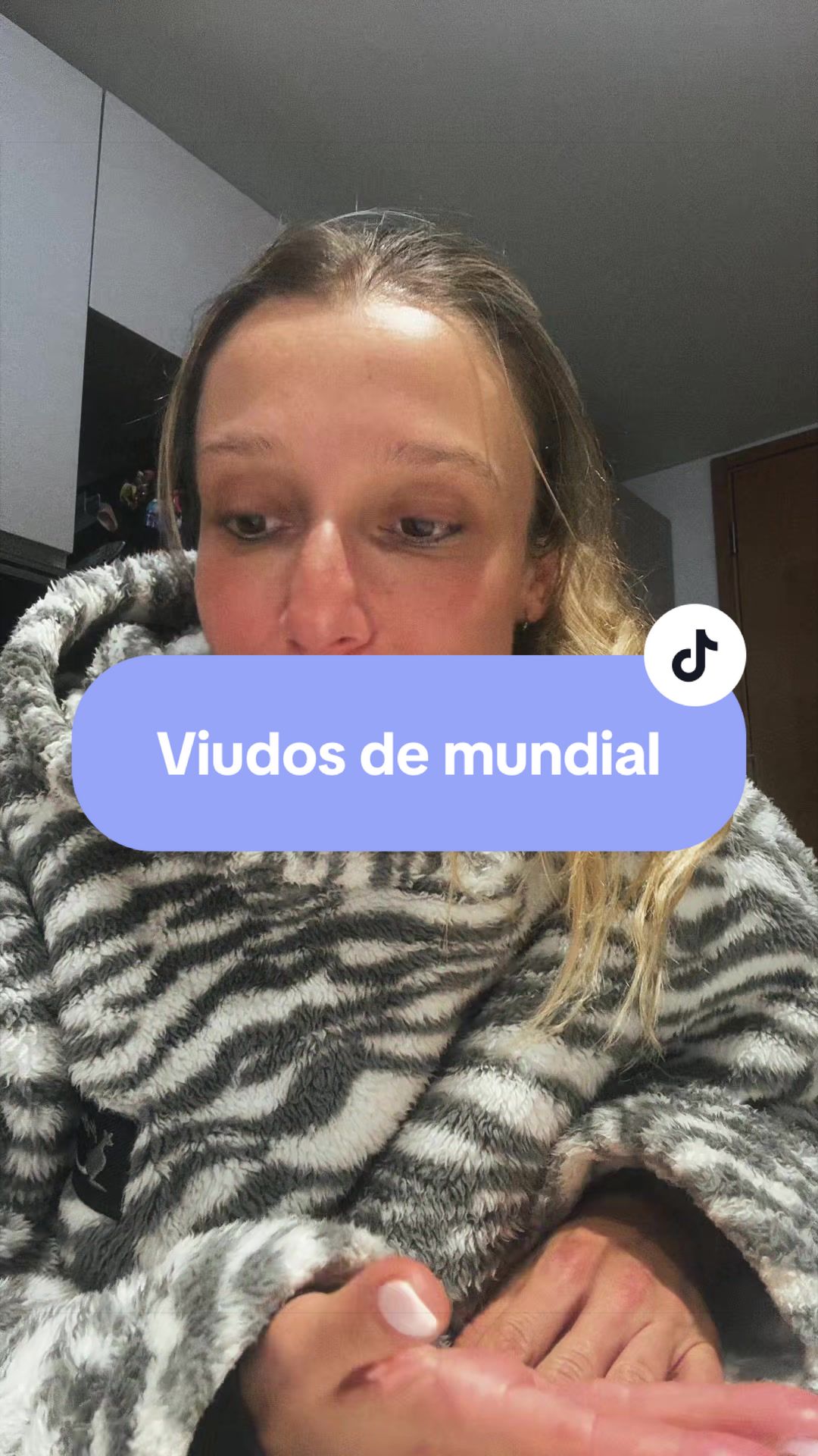@Caro Veloso-Lo Pruebo Me Gusta