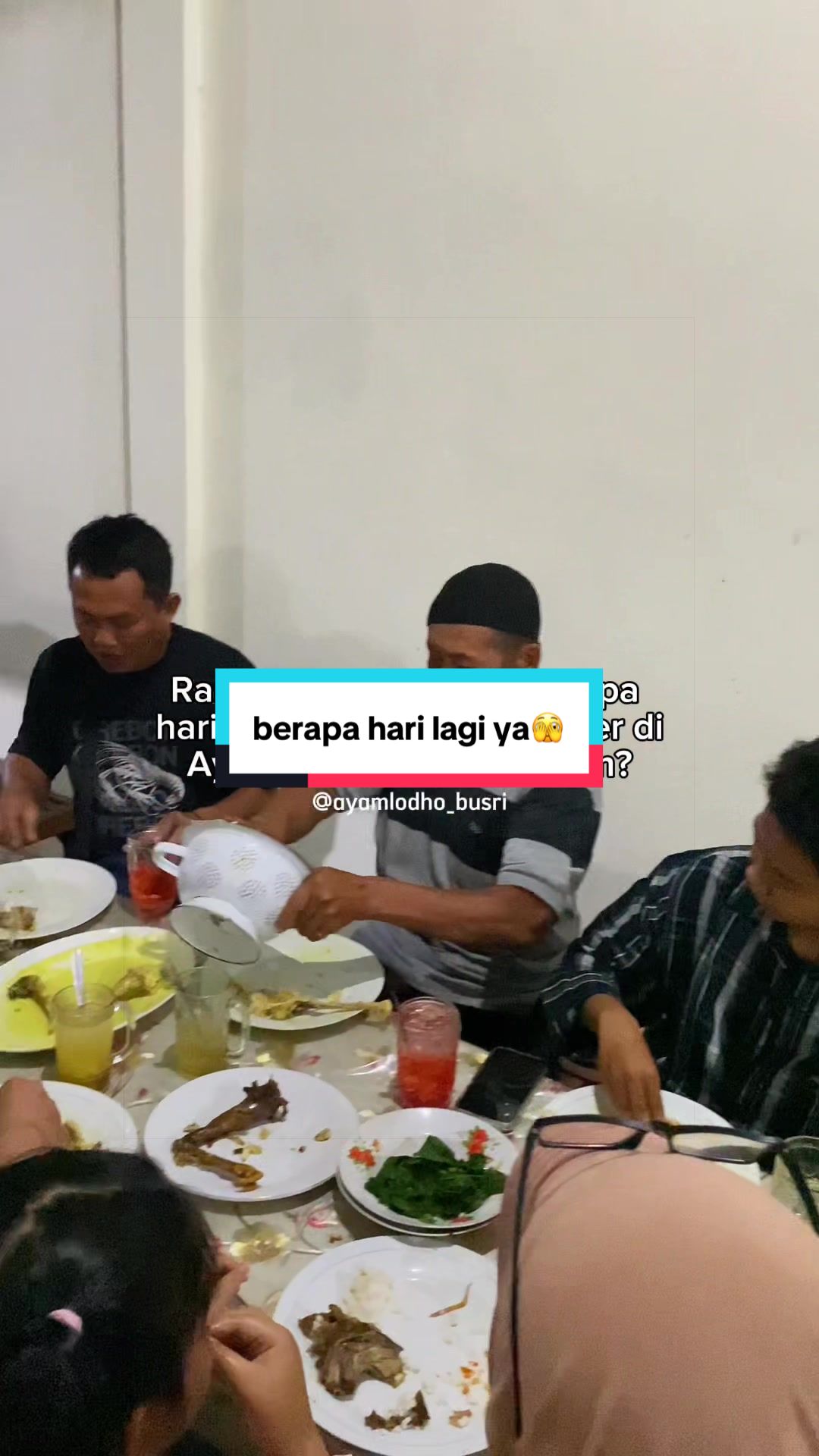 @Ayam Lodho Bu Sri