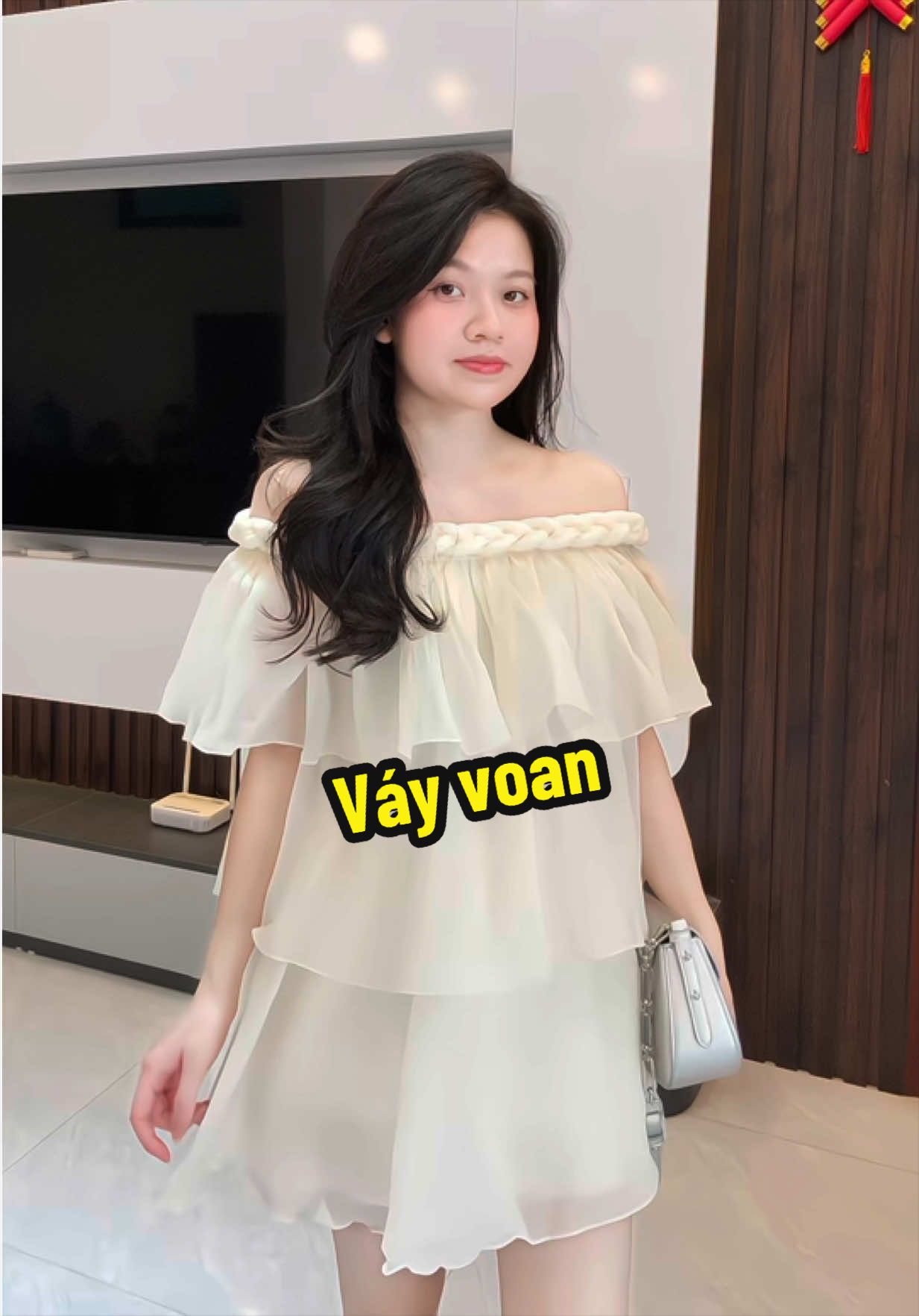 @Hằng t&uacute;n 👻