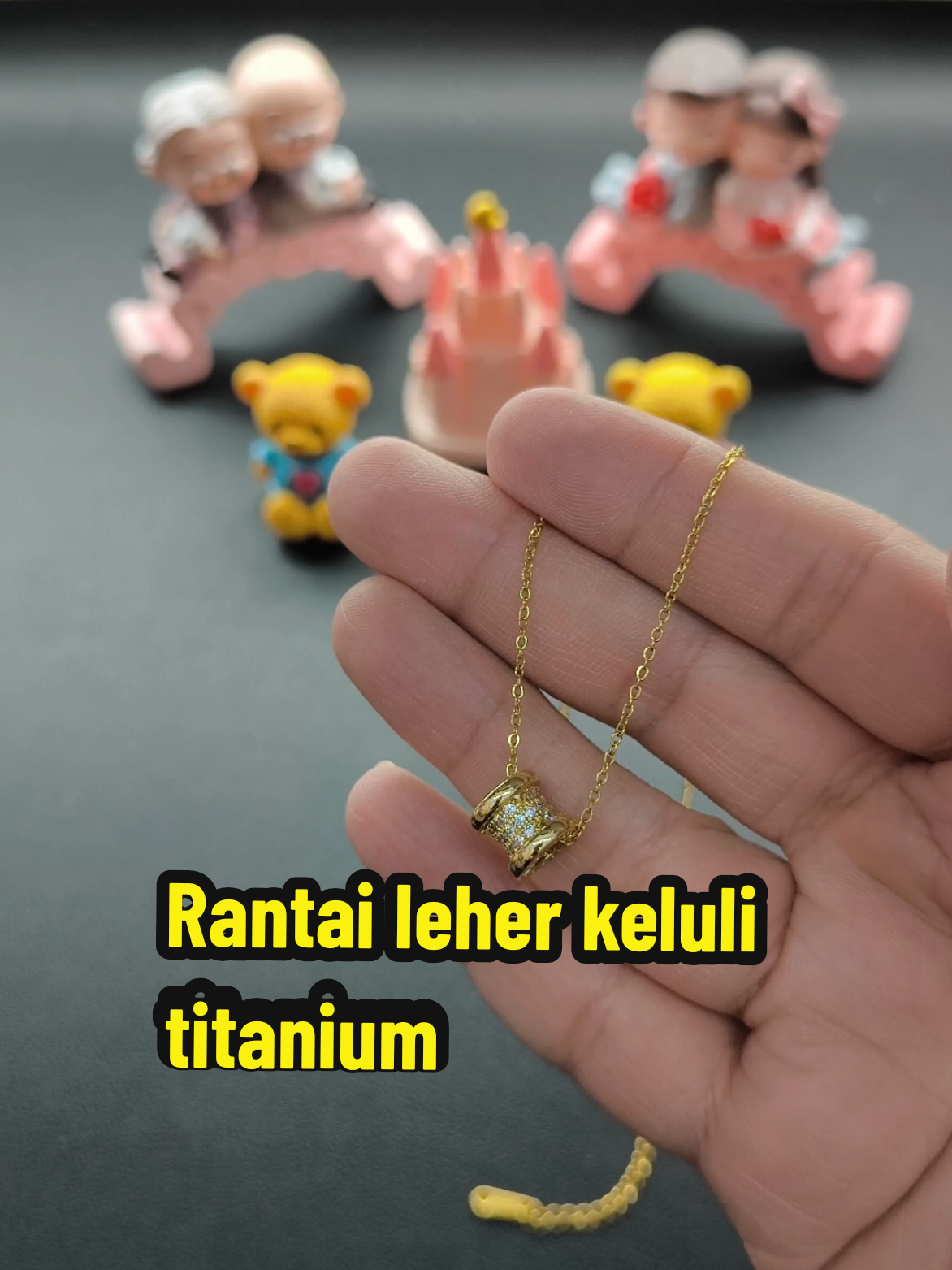 @FashionForUshop