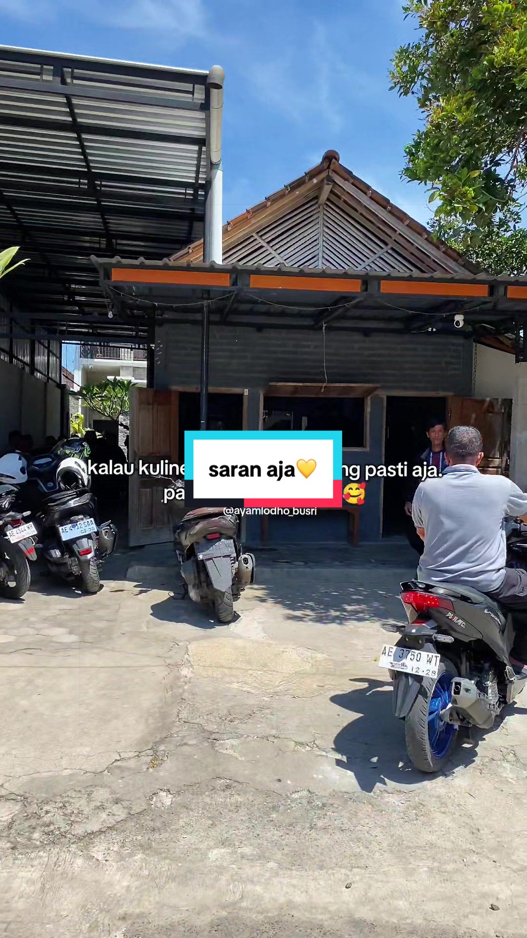 @Ayam Lodho Bu Sri
