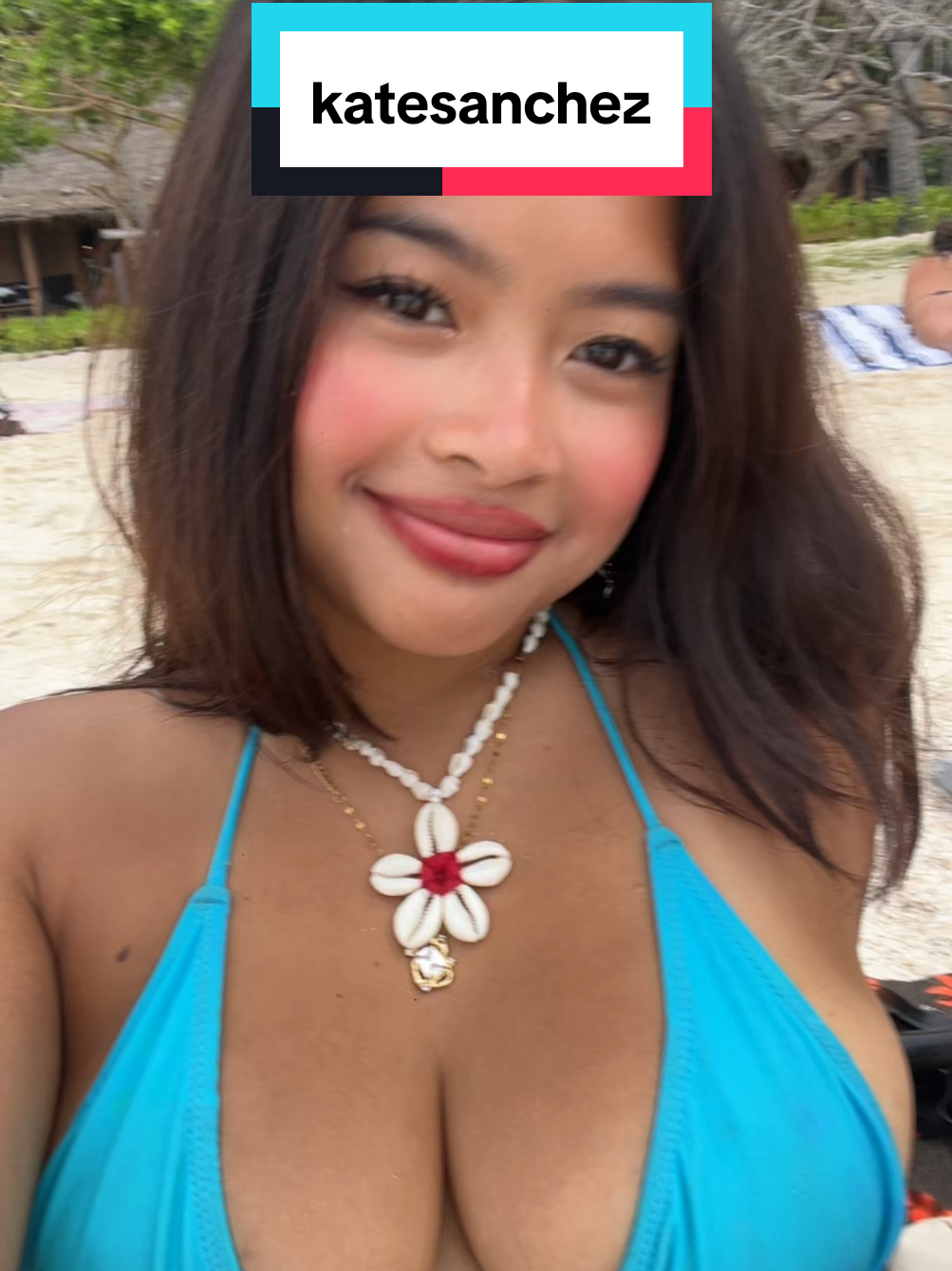 @HotPinayVibes