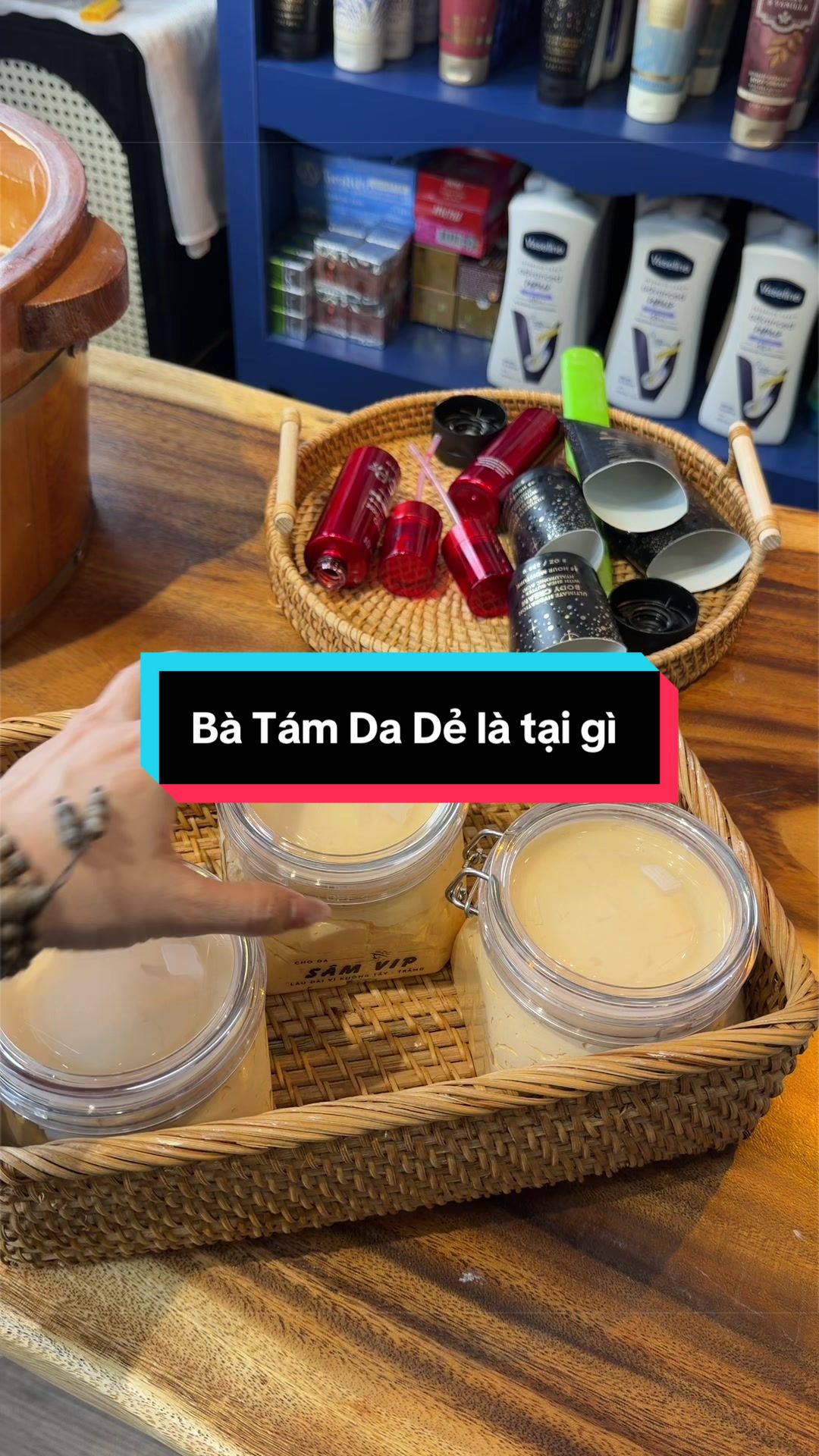 @Bà Tám Da Dẻ