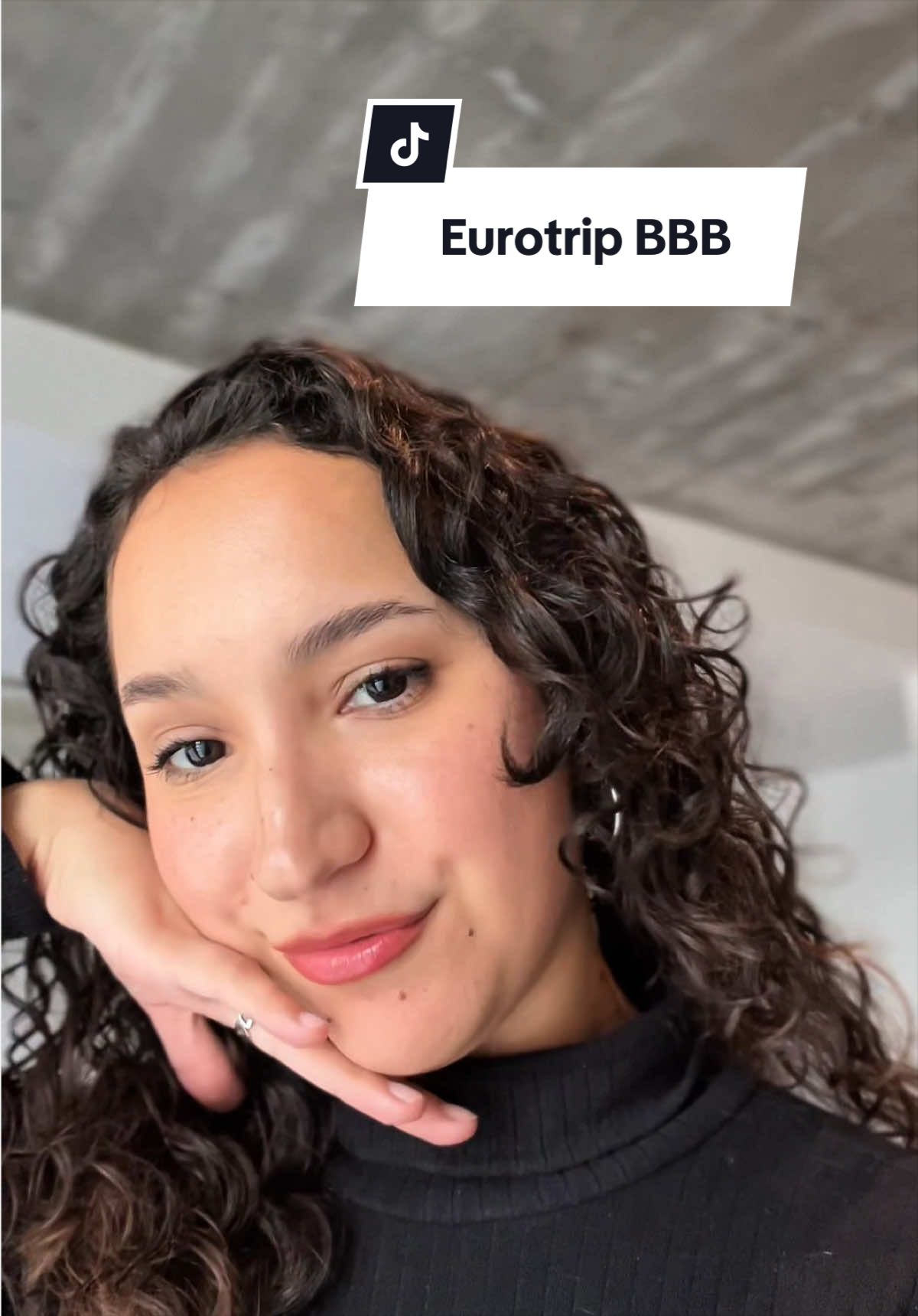 @Cami | Travel & Work