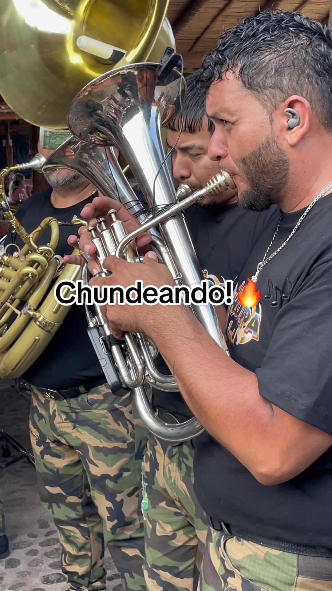 @charlie_saxor