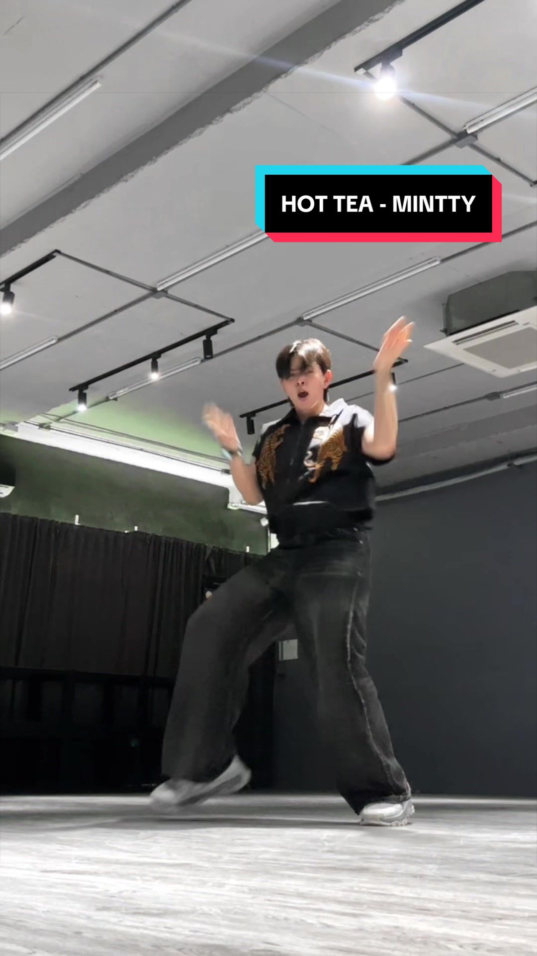 @WUTTO(อ่านว่าวุตโตะ)