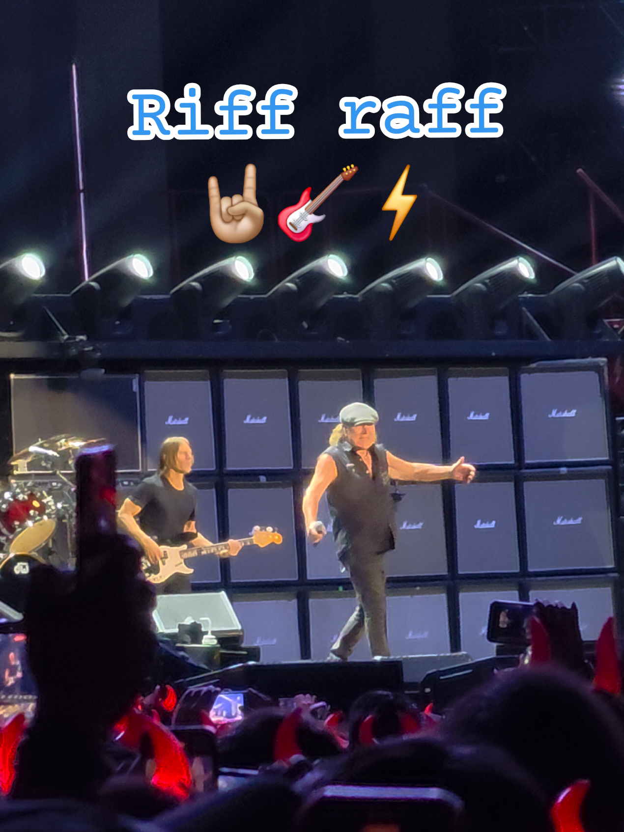 @Víc Gitarre 😎🎸