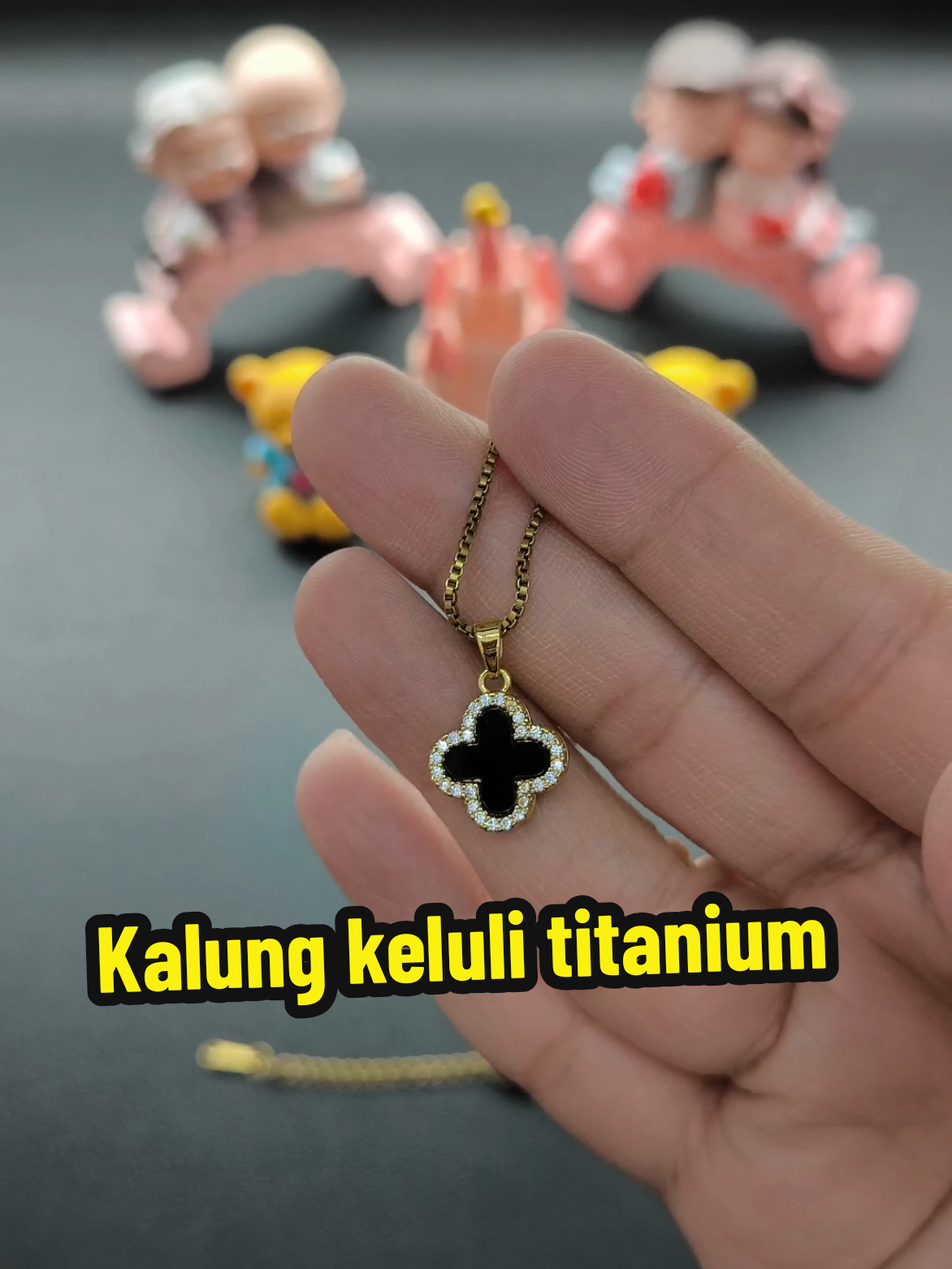 @FashionForUshop