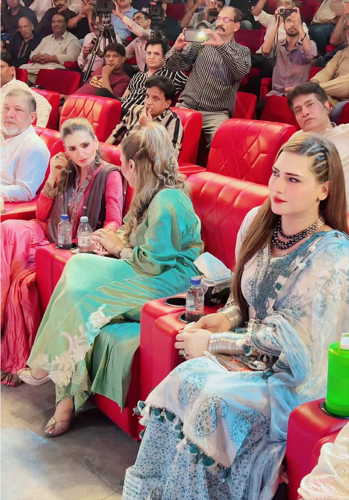 @Honey Shahzadi