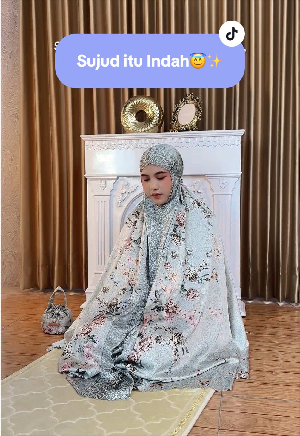 @Alluna