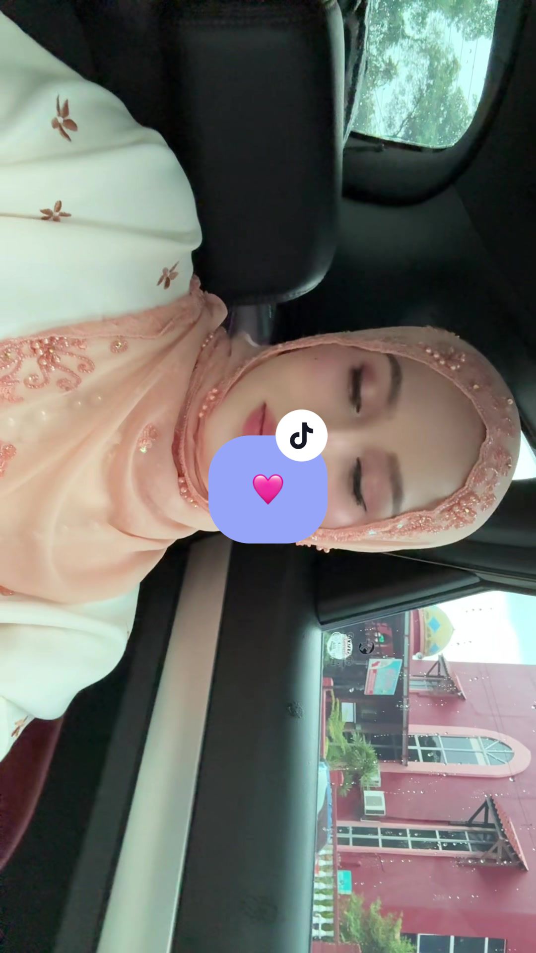 @Aishahfarina 🍉