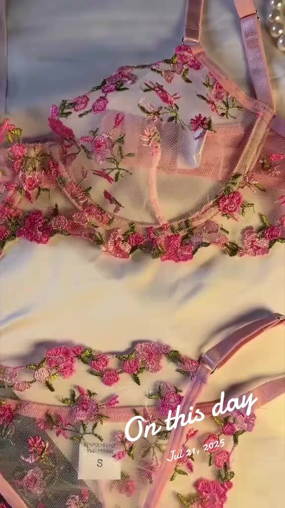 @PUREHEARTS LINGERIE