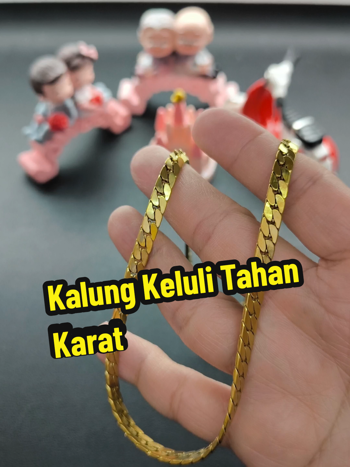 @FashionForUshop