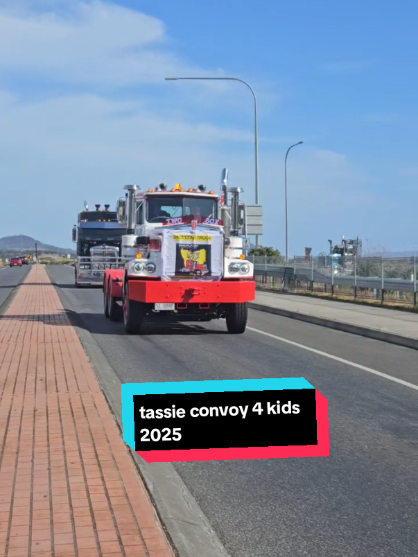 @Truck spotters of tassie