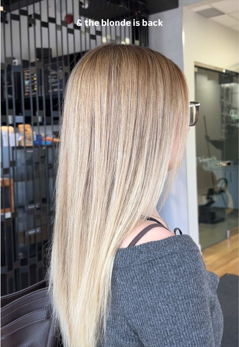 @Mya Groves | HAIRSTYLIST