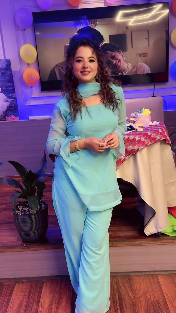 @🦋Saya Bhandari🦋