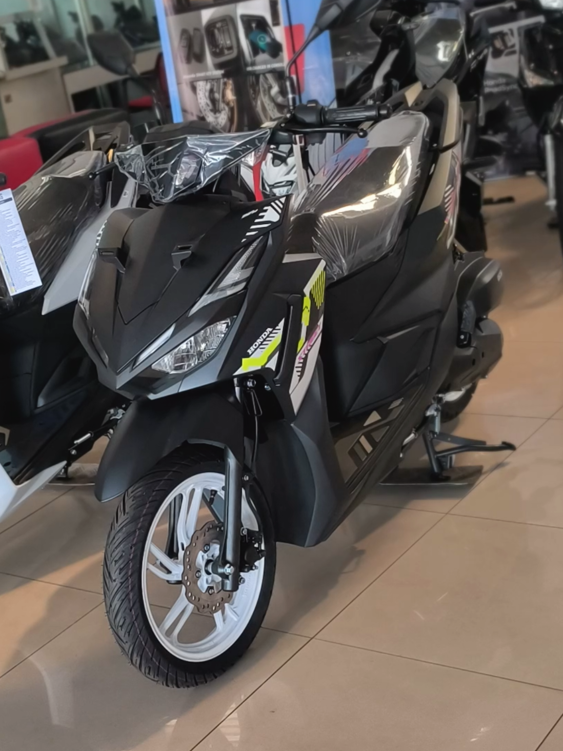 @Arista Honda Sekawan motor