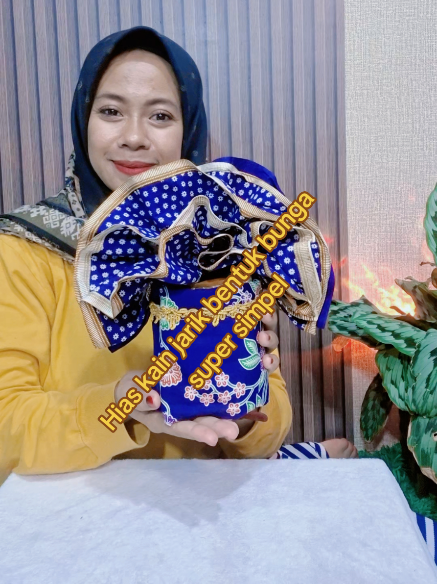 @Siti Fatimah|Gift Box