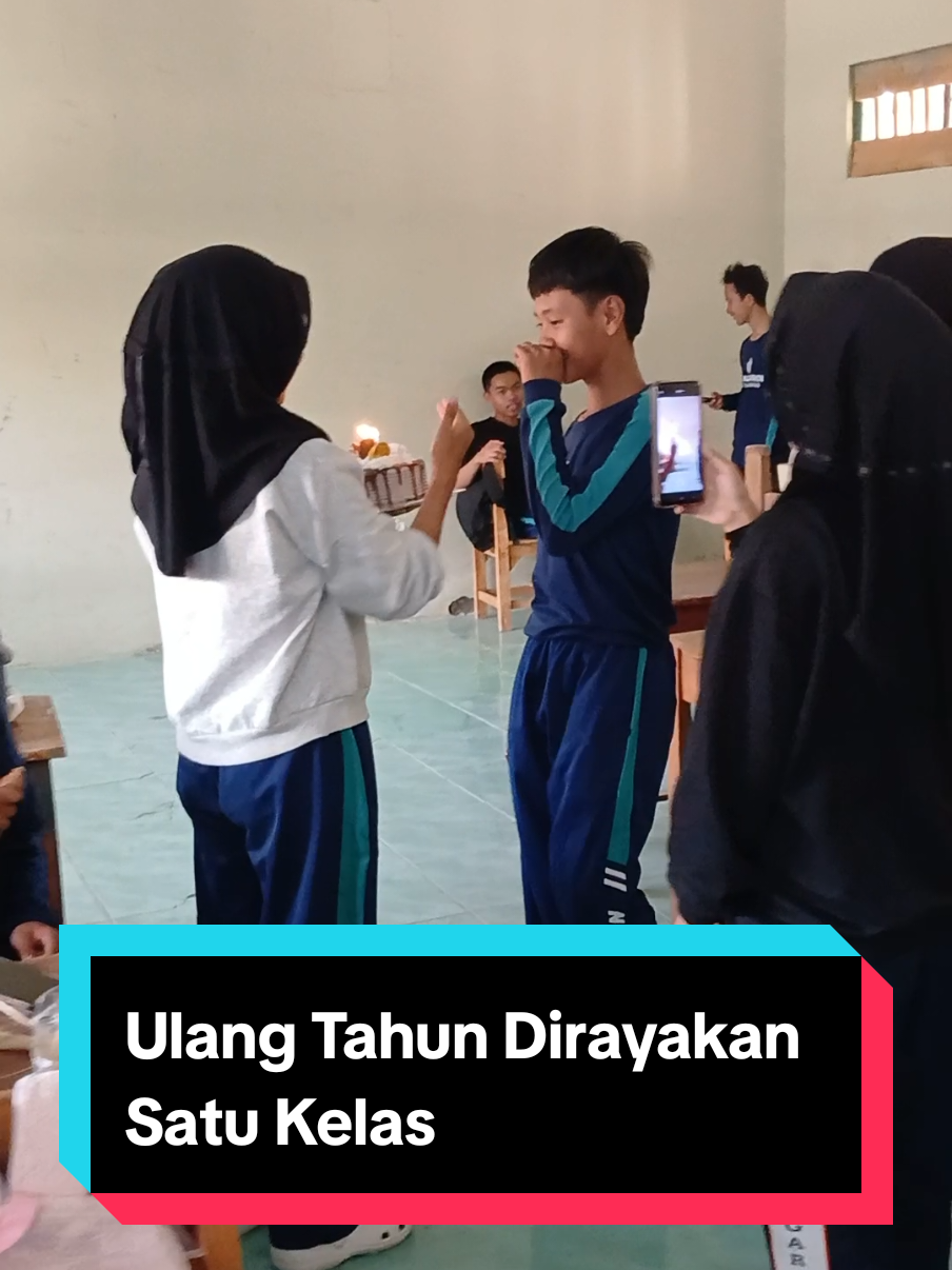 @Galeriku_di_Sekolah