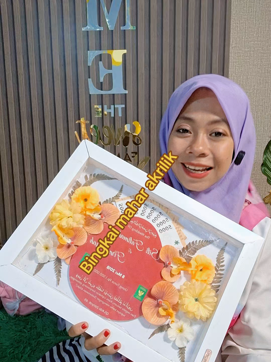 @Siti Fatimah|Gift Box