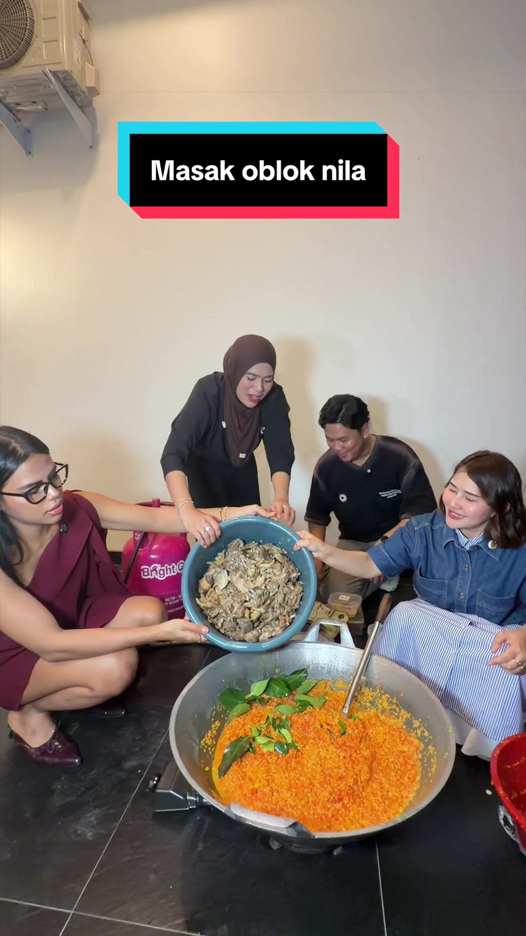 @Ayu Wisya