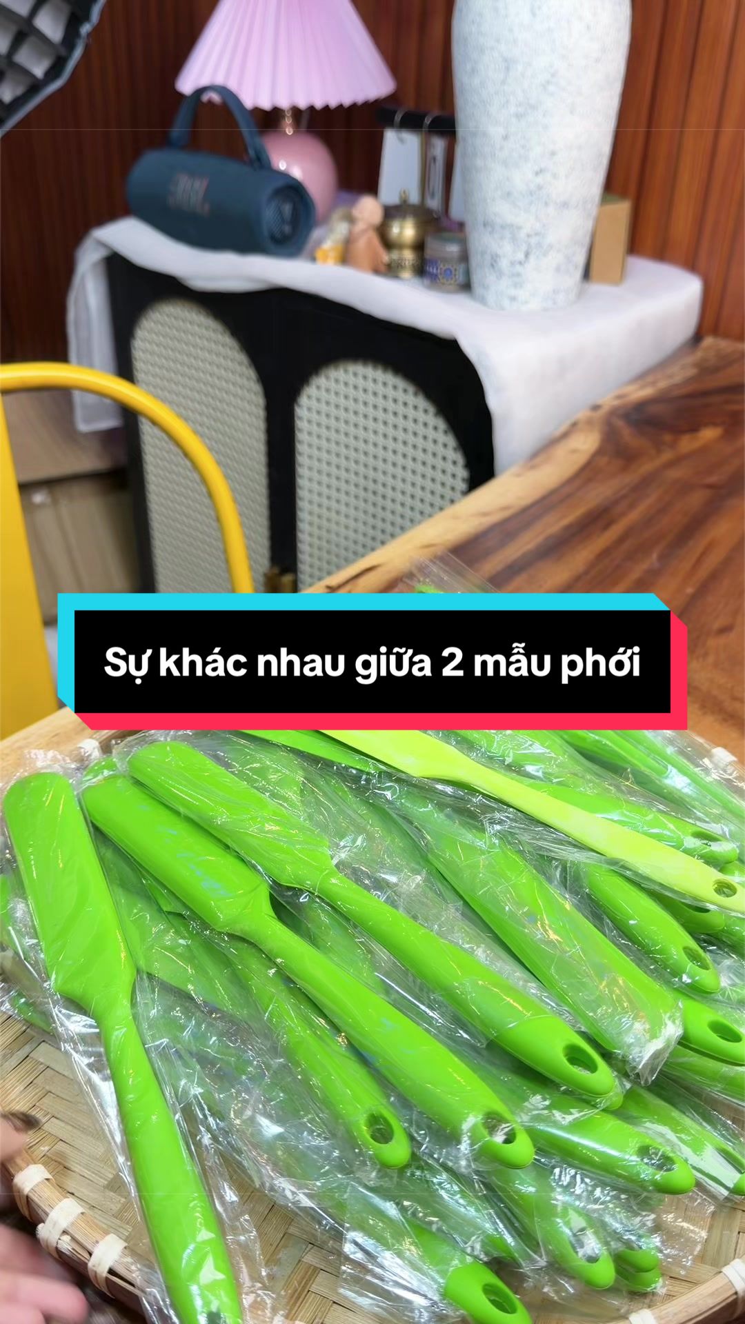 @B&agrave; T&aacute;m Da Dẻ