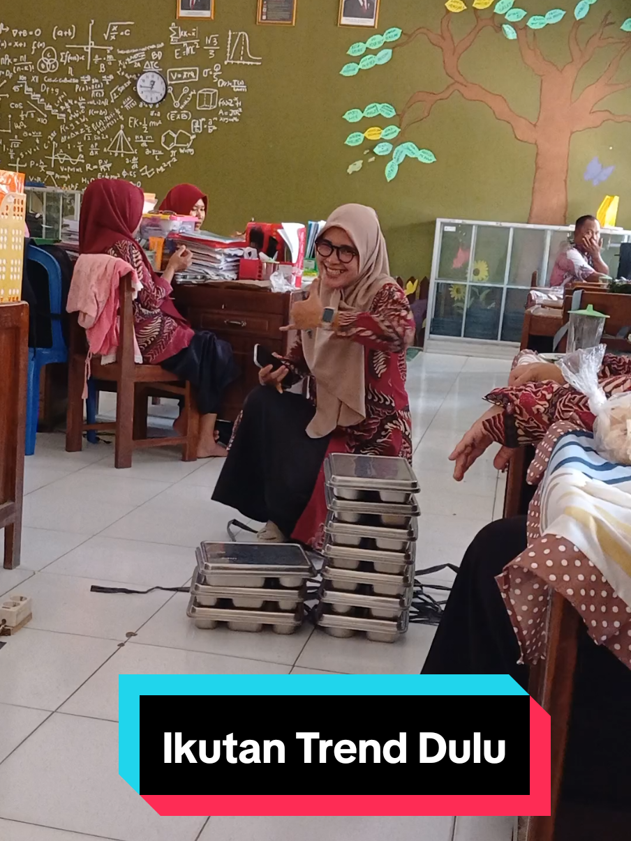 @Galeriku_di_Sekolah