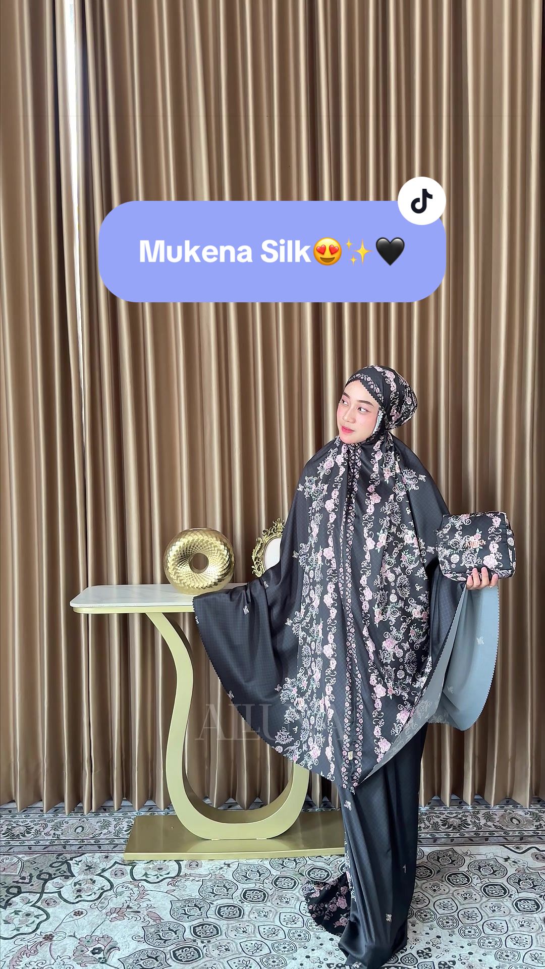 @Alluna
