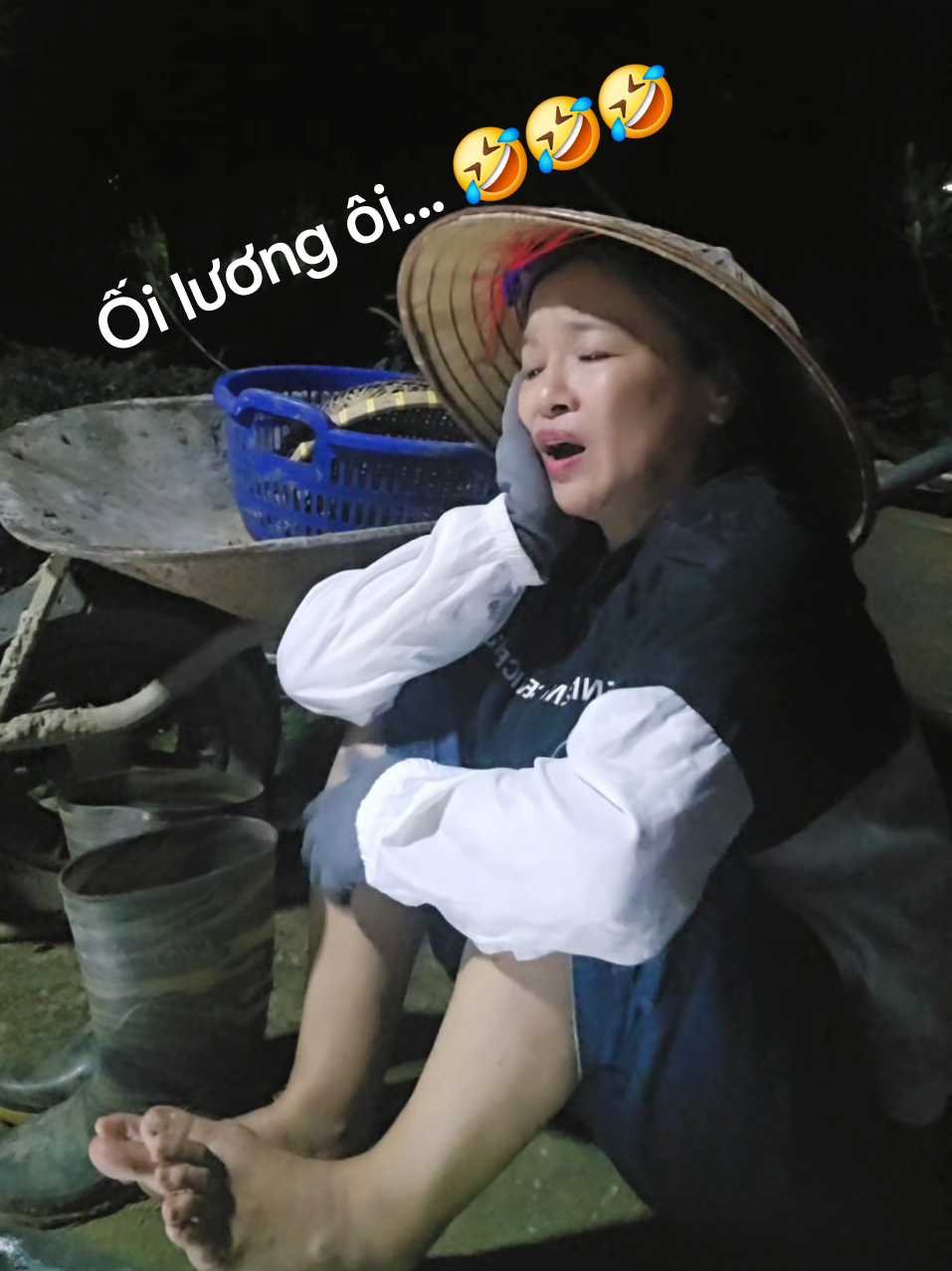 @Diễn vi&ecirc;n T&uacute; Oanh