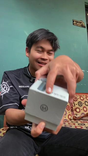 @Aa Nazmu 🐺